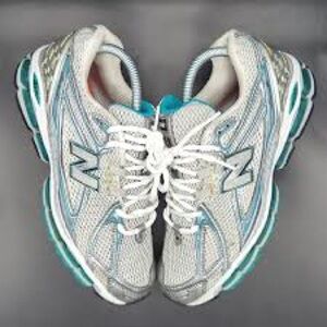 New Balance Women's Silver and Teal Athletic Shoes